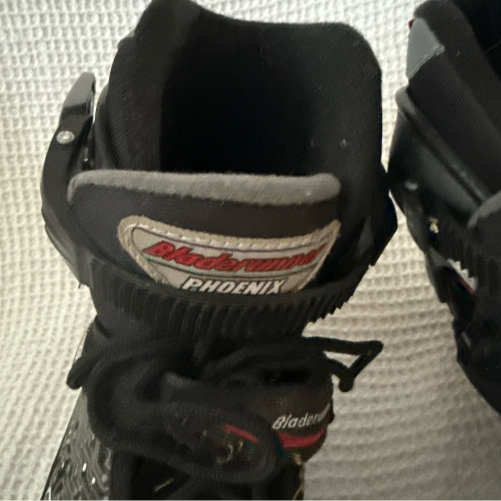 Blade Runner Phoenix Black and Red Rollerblades - Picture 3 of 9